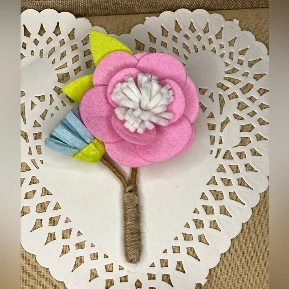 Mother’s Day Flower Corsage Keepsake • Felt flower bouquet pin on corsage